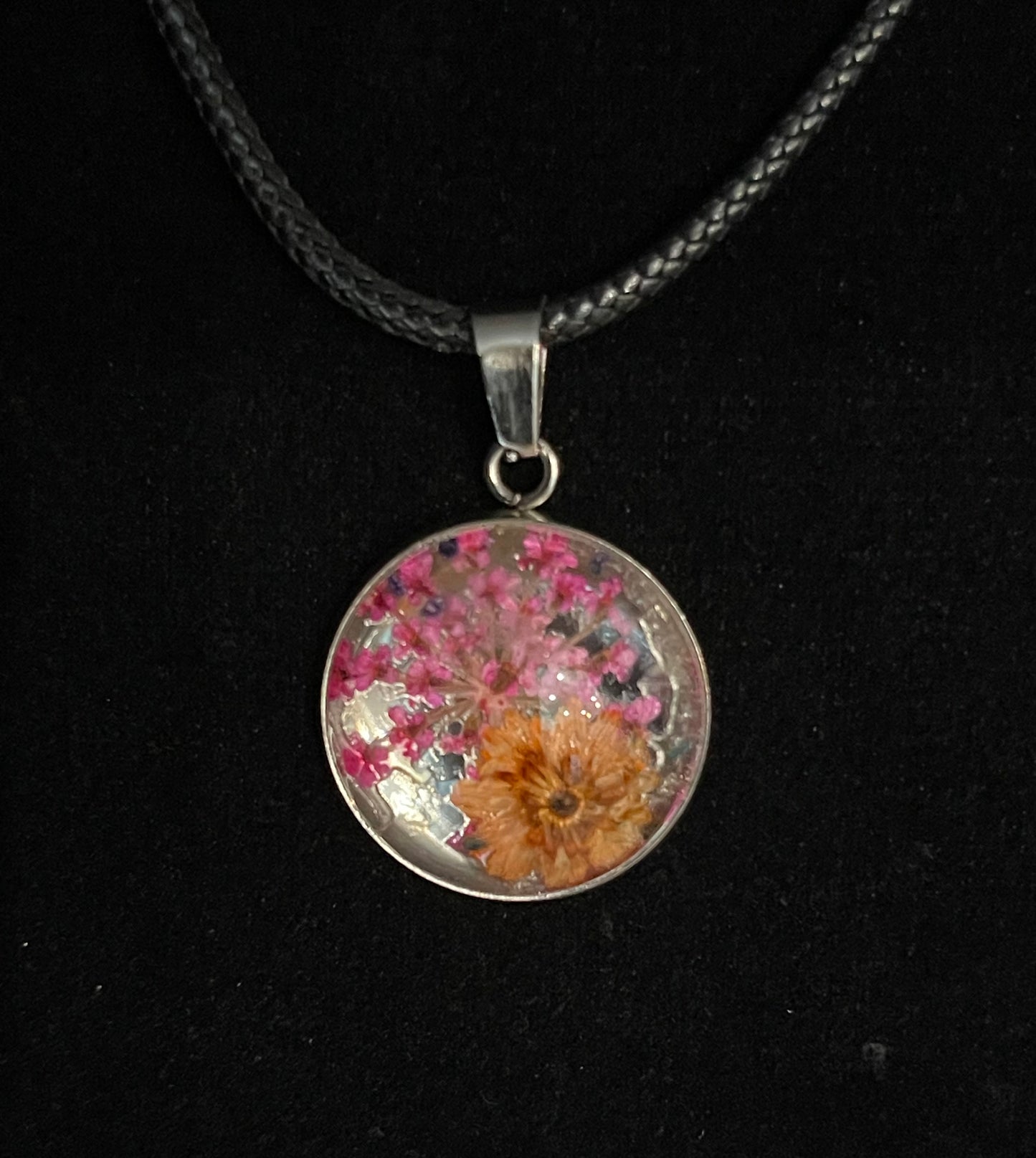 The Sunset Flower Pendant Necklace