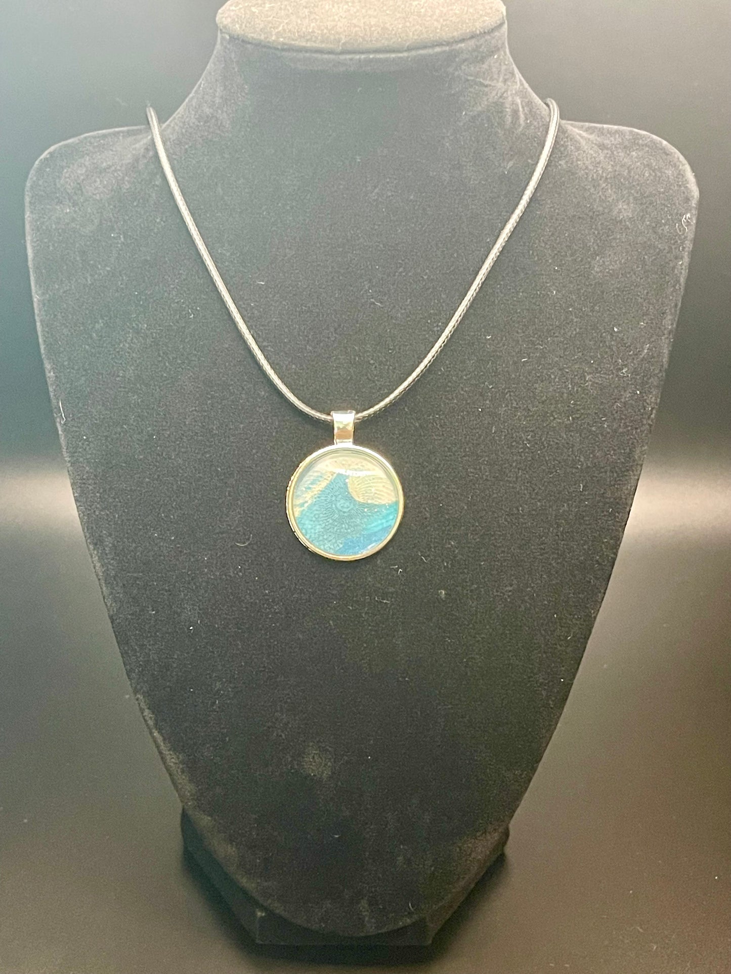 The Florida Wave Pendant Necklace