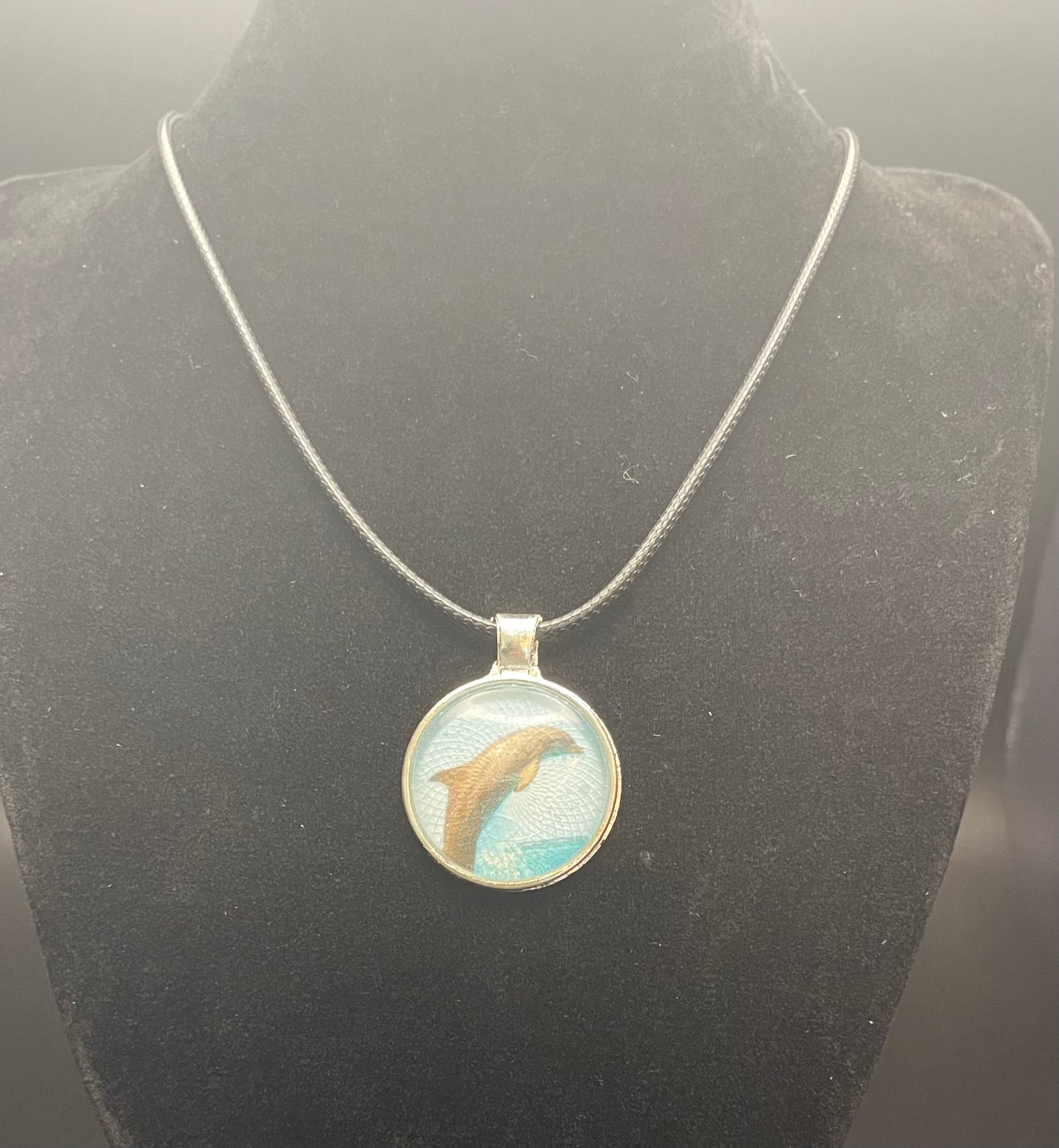 The Jumping Dolphin Pendant Necklace