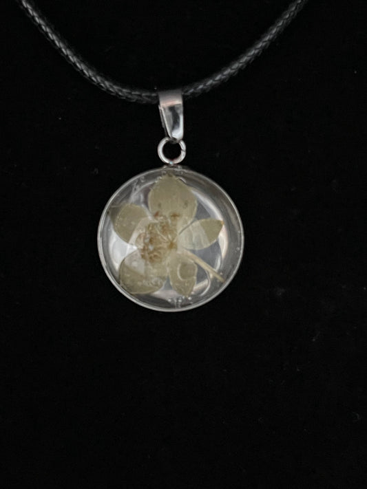 The white in Bloom Pendant Necklace